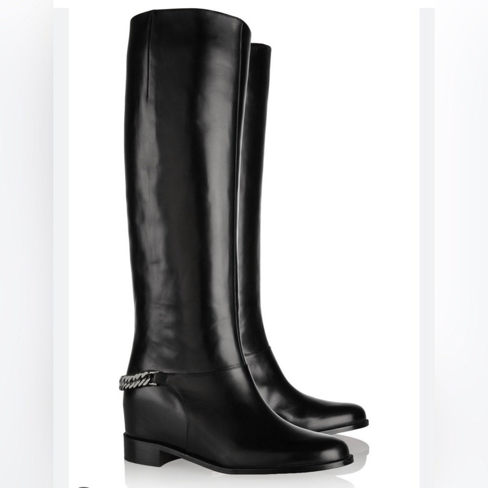 Christian Louboutin Cate boot size 37.5